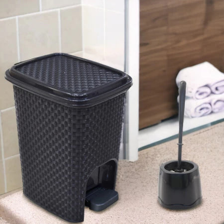 Escova Sanitária + Lixeira Rattan Preta 7 Litros - Verona Decor