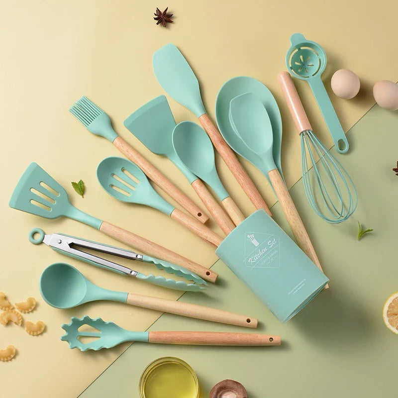 Jogo de Utensílios de Cozinha com 12 Peças em Silicone e Cabo de Madeira - Verona Decor - VERONA DECOR