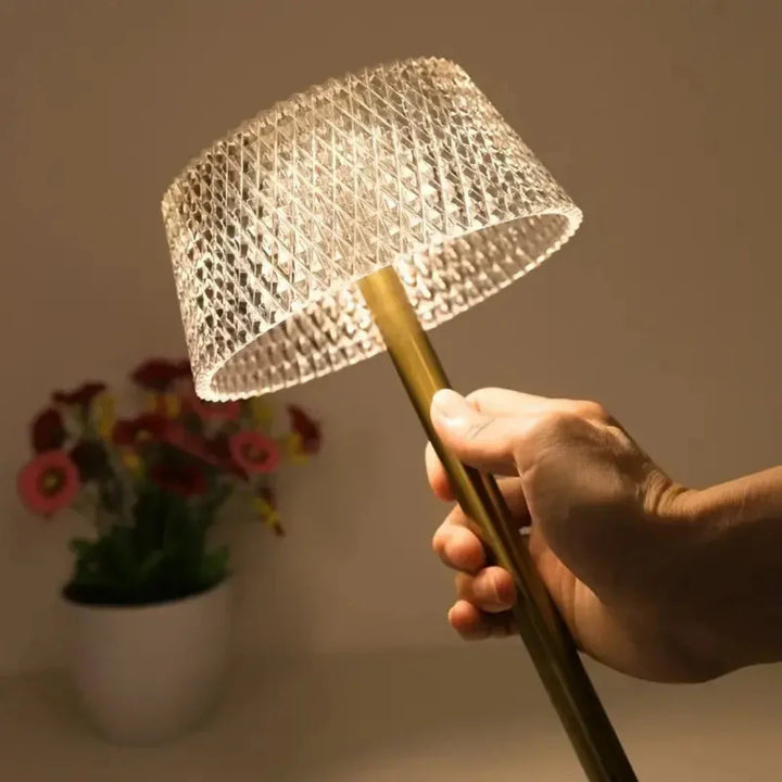 Lâmpada de Mesa de Cristal Dimerizável - Verona Decor - VERONA DECOR