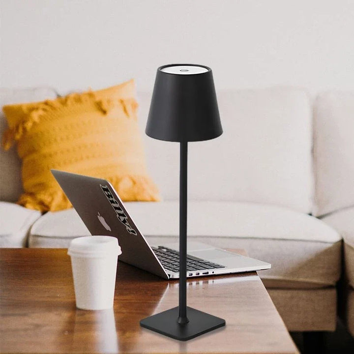 Luminária De Mesa Led Sem Fio Recarregável - VERONA DECOR