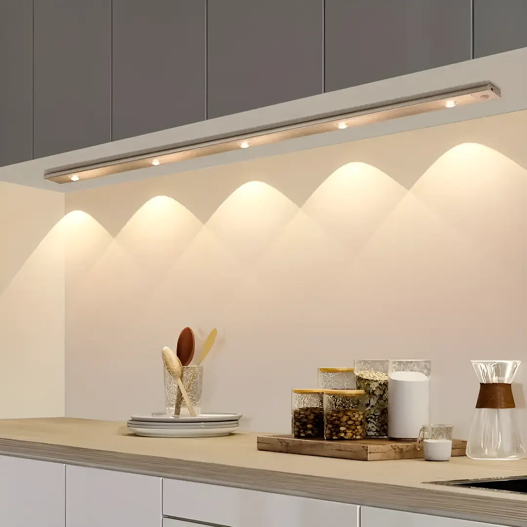 Luminária LED Ultra Fina com Sensor de Movimento - Verona Decor - VERONA DECOR