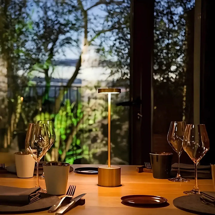 Luminária de Mesa ClassicLumi - Verona Decor - VERONA DECOR